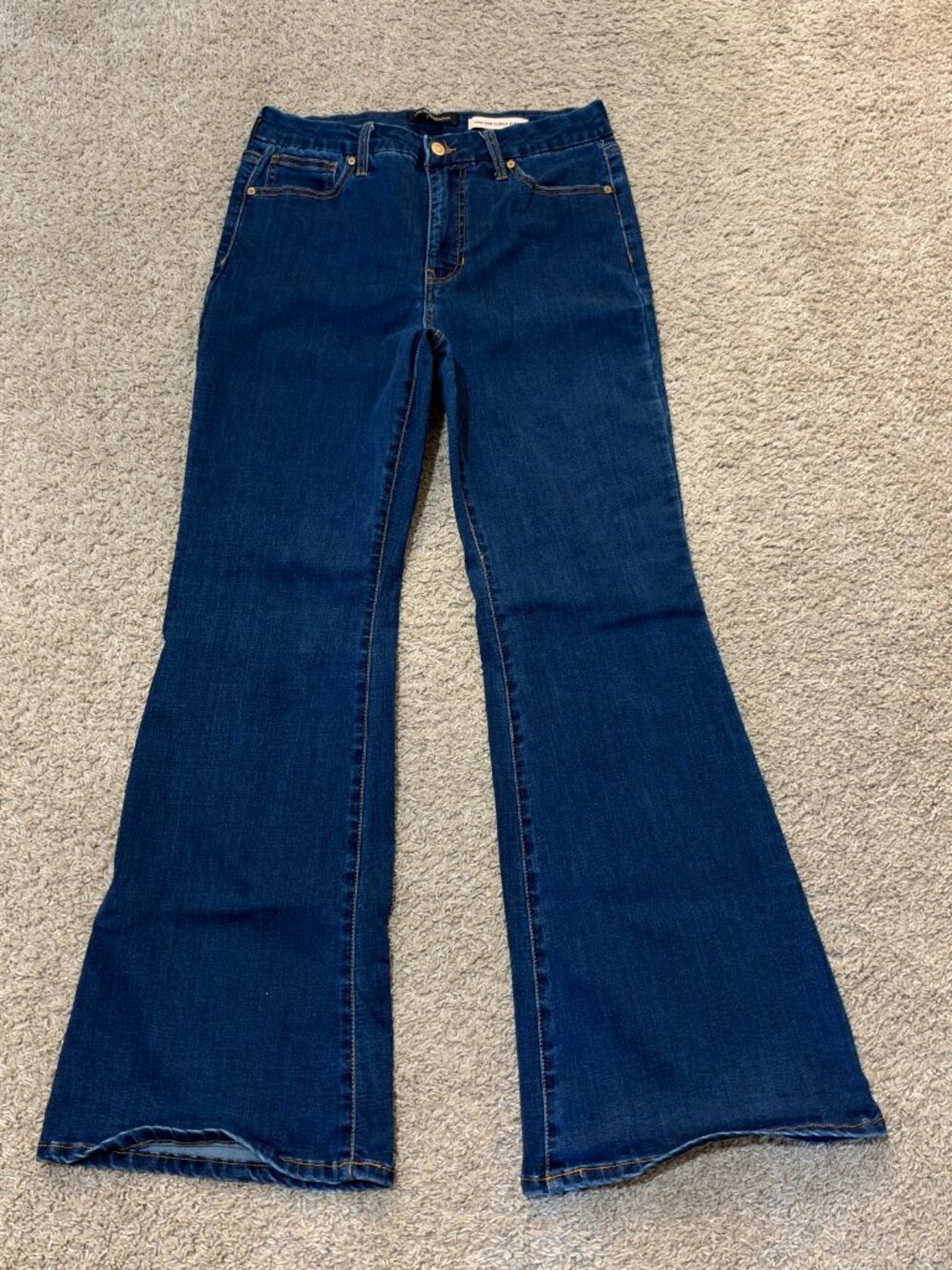 BCBG Generation High Rise Curvy Flare Jeans Women's 11/30 Dark Blue